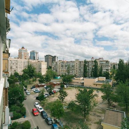 Apartment Near Dream Town Kiew Exterior foto